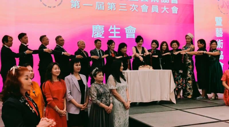 揪味地球,衣香共舞 – 照生新聞
