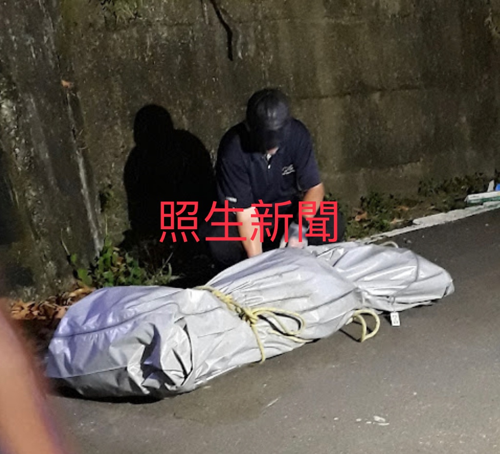 ▲中警太平山區尋獲林嫌大體。(圖/記者謝榮浤翻攝)