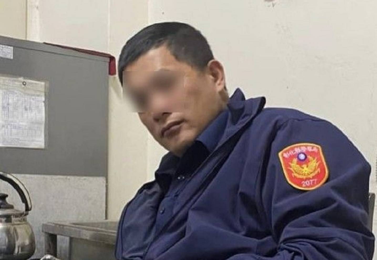 ▲洪姓員警任職期間屢傳風紀問題。(圖/記者澄石翻攝洪男臉書)