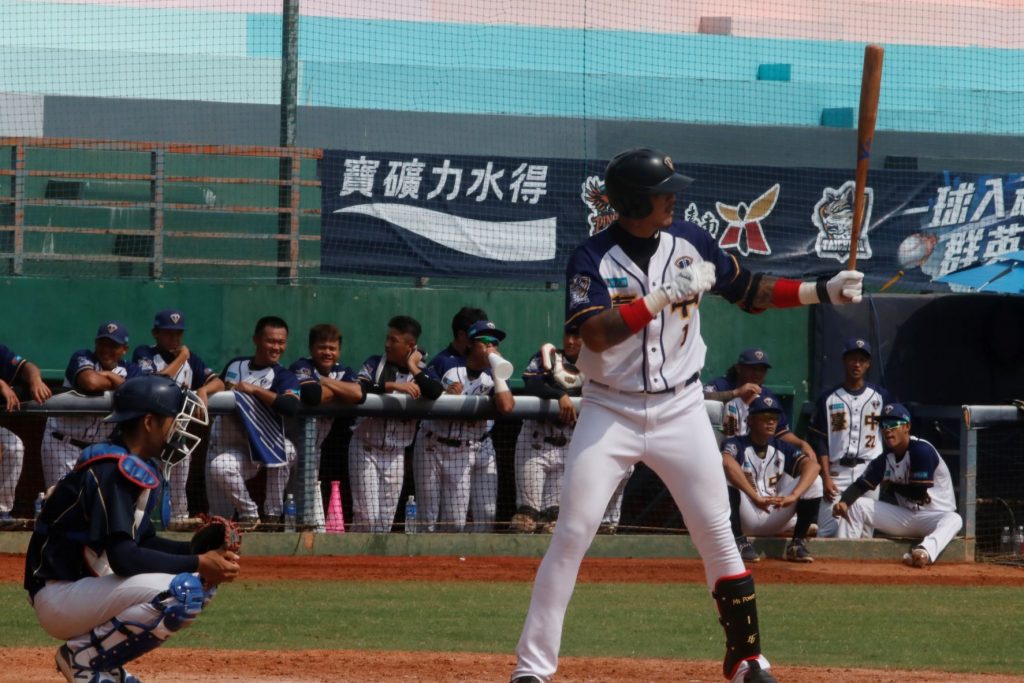 屏東棒球場全力拚搏爭榮耀　最強城市棒球隊產生