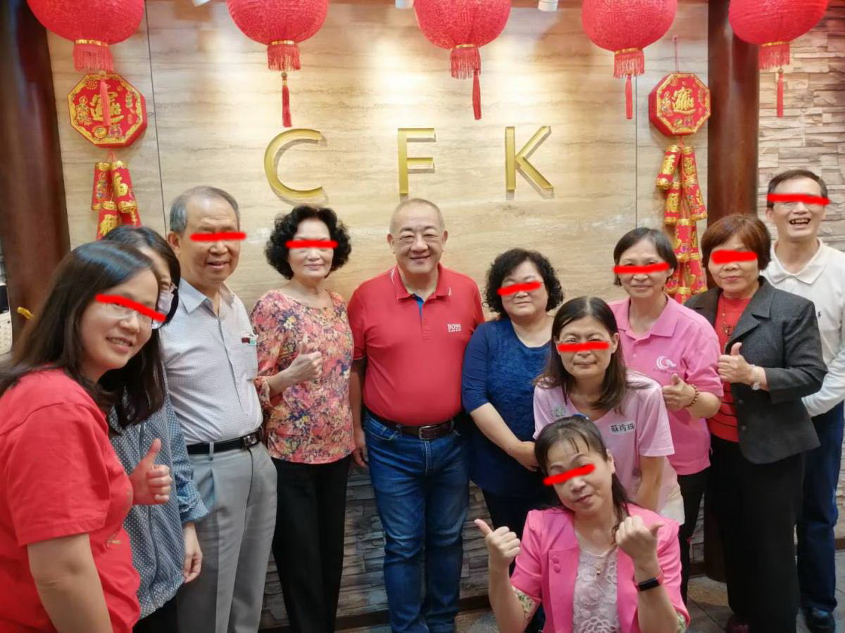 圖片說明:高杰(左五)指稱,雷虎是公司推廣在大陸銷售商品的分潤。(記者徐煜勝翻攝)