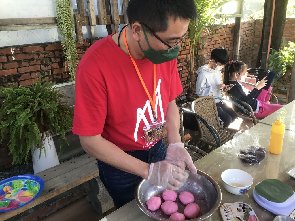 紅龜粿diy 粿印印出古早味 蒸籠蒸出懷舊情