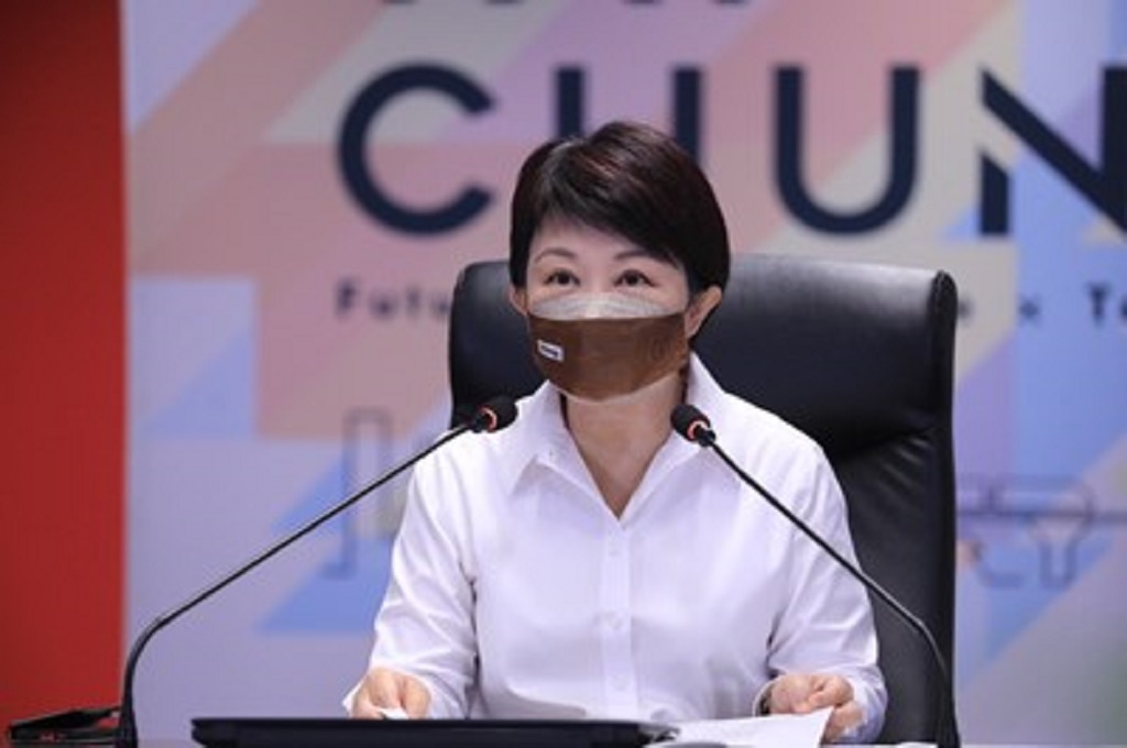 ▲台中市長盧秀燕說明守護市民全力以赴，持續提高城市疫苗覆蓋率相關整備規劃。（圖/記者澄石翻攝）