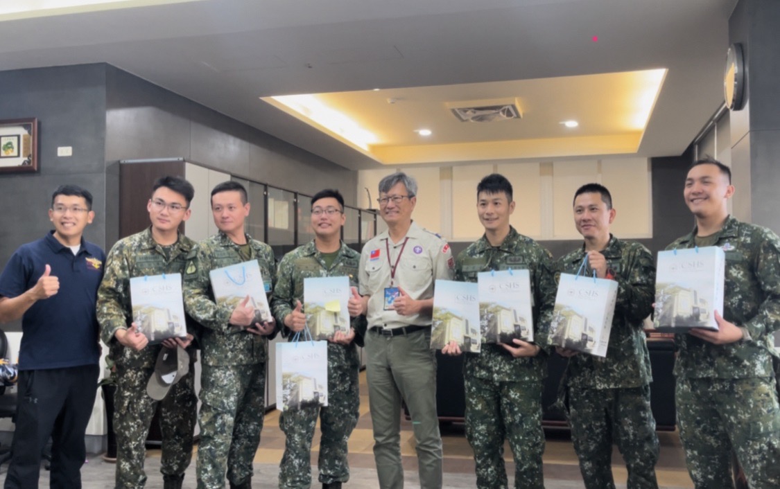 主辦單位清水高中頒發感謝狀 給予特戰官兵