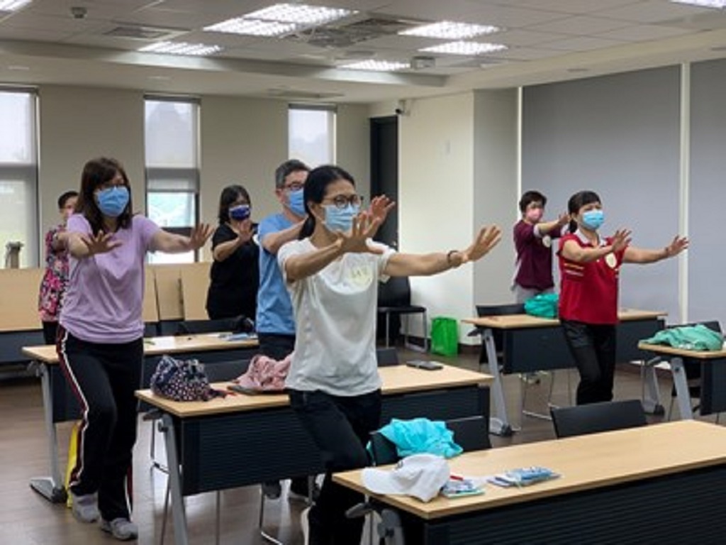 ▲享齡健康力計畫是針對55歲以上初老族群,安排自癒力、失智症、飲食、運動和人際關係等。(圖/記者澄石翻攝)