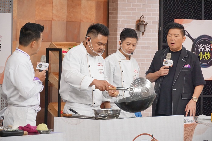 南區選手甲仙仙香總決賽烹調