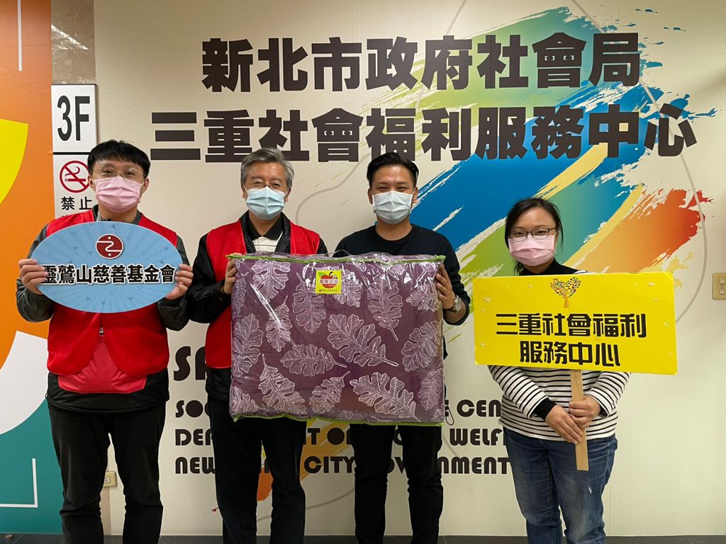 圖1，靈鷲送暖