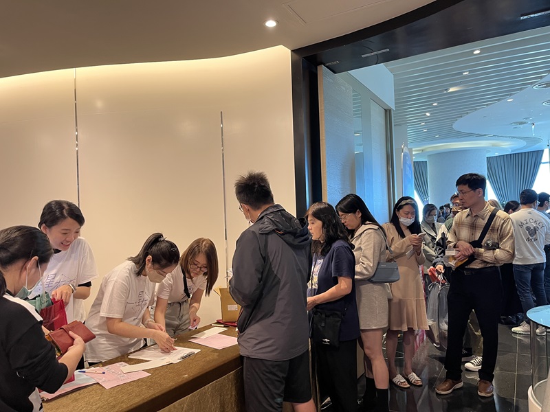 大江員工全體動員做公益 0