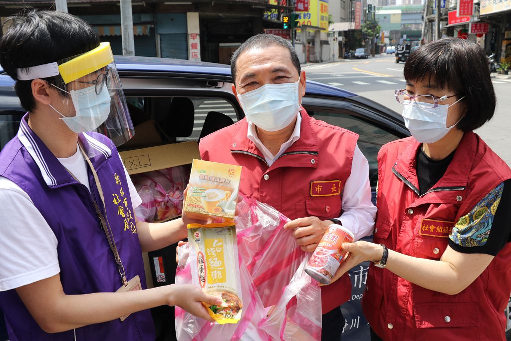 新北市社會局說在急難慰助和擴大急難紓困告一段落後++如市民仍有生活陷困者可改向當地