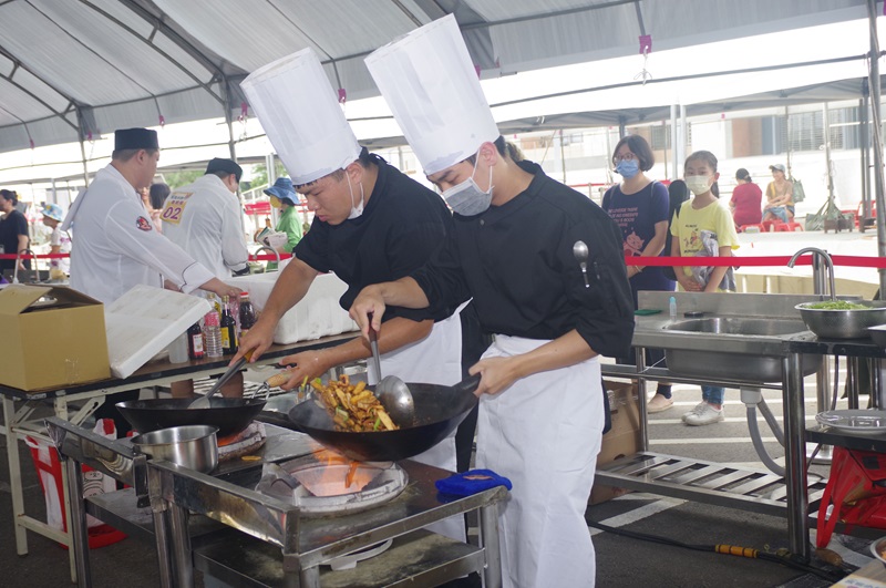 歷年客家小炒全國爭霸賽賽事,年年深獲民眾與美食界肯定 0
