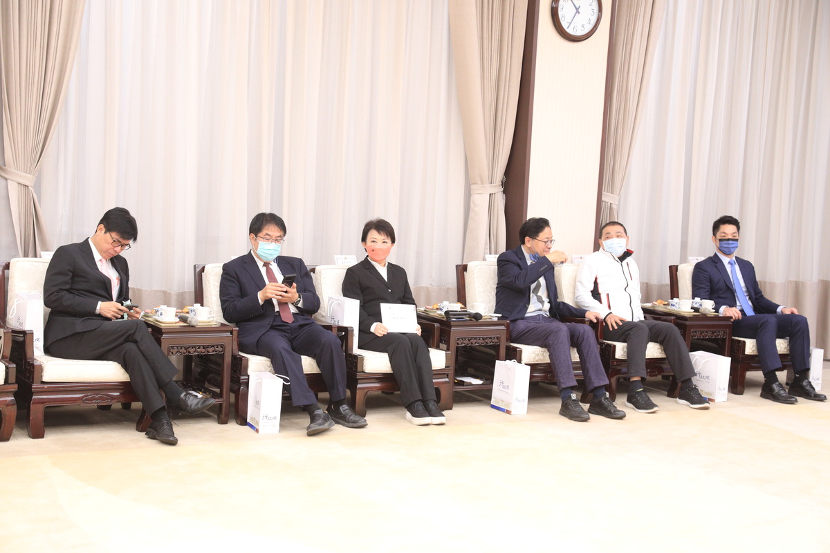 盧市長受邀出席行政院會