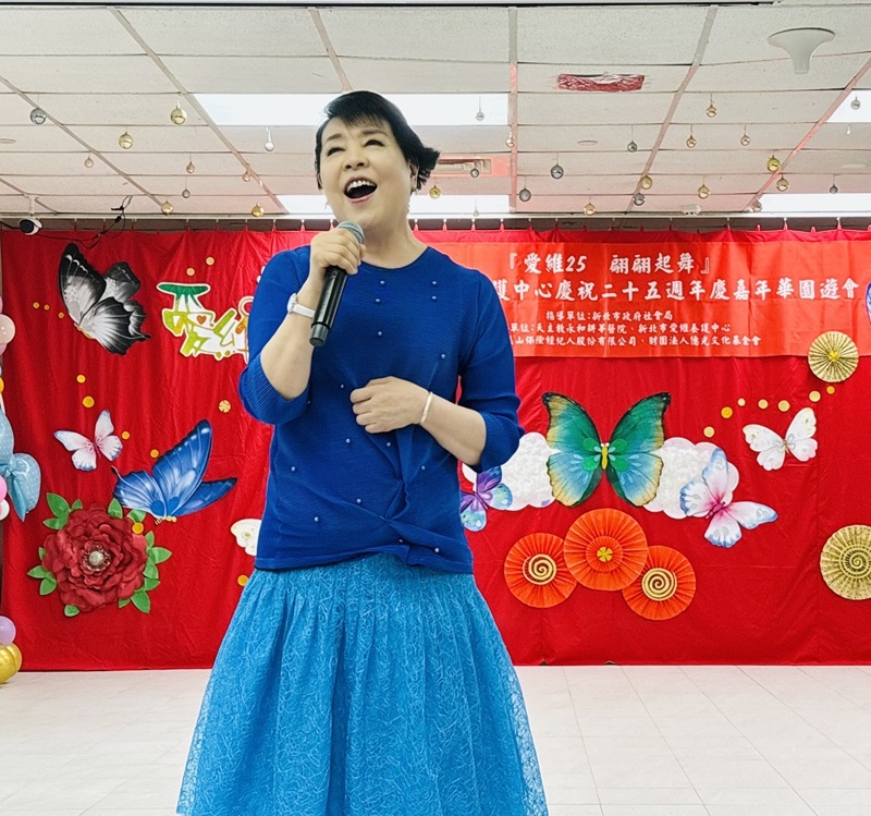 聲樂家簡文秀教授將為吳萬福教授獻唱「天使的神糧」及「寄語白雲」 0