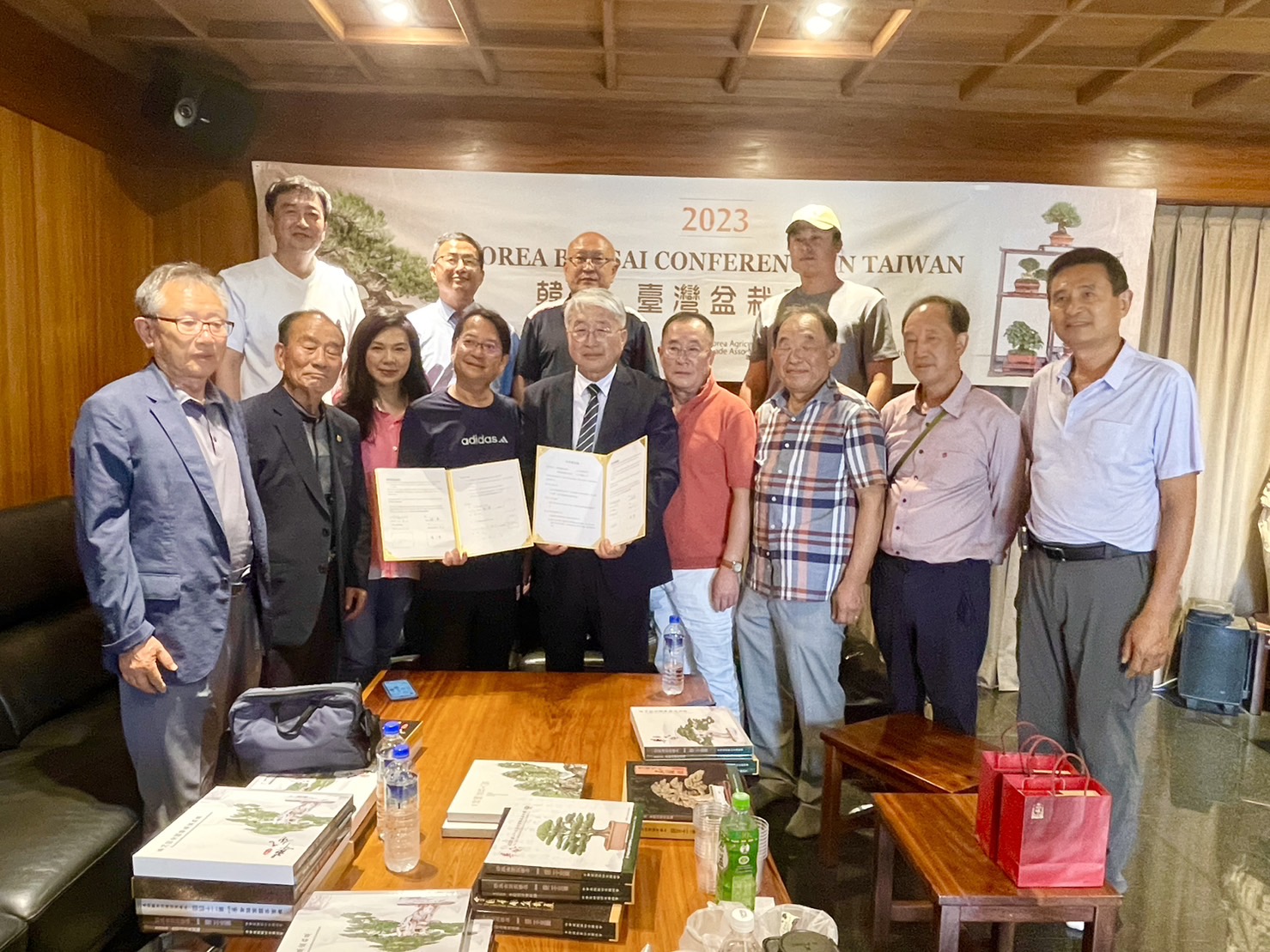 臺韓簽署合作協議推廣盆栽文化