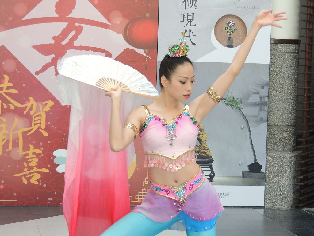 邀請全民角色扮演，創造獨一無二的補天故事
