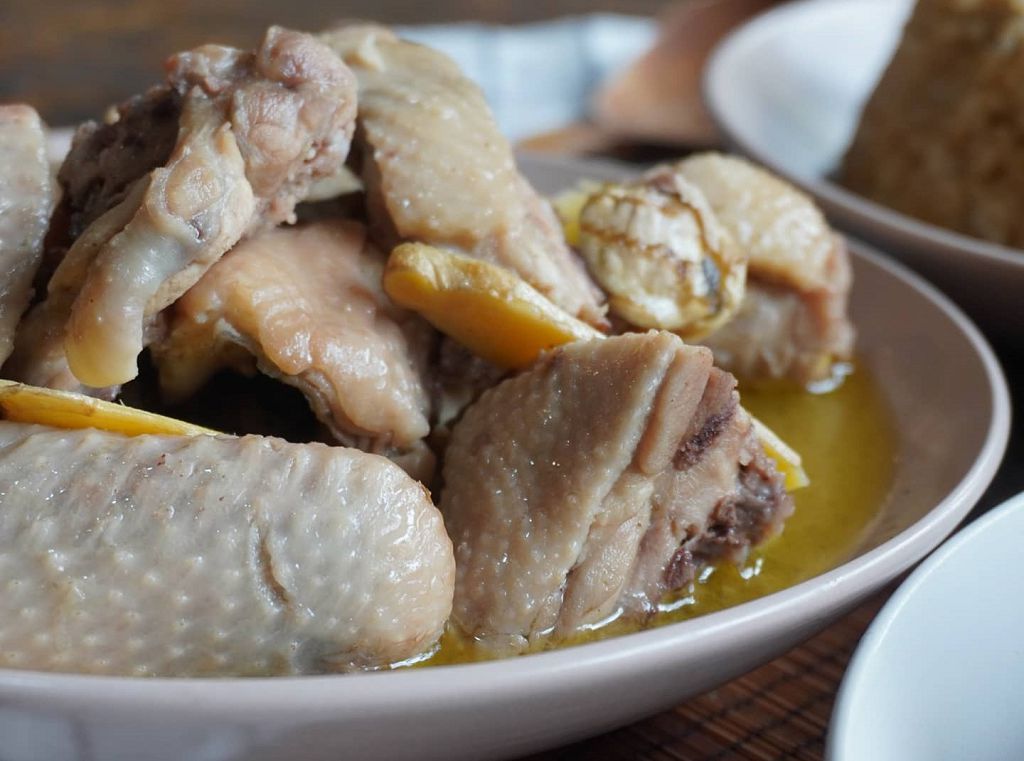 阿三哥農莊美食 茶油雞