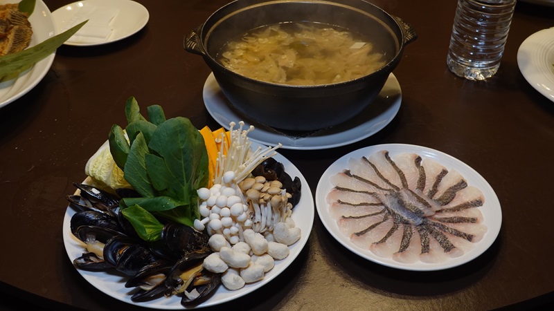 韓國日出峯比目魚外銷公司攜來由韓國搭機來臺的活比目魚與臺灣「海鮮控」共享 0